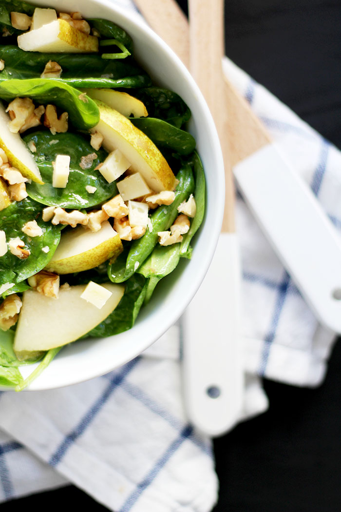 Herbstsalat mit Walnüssen