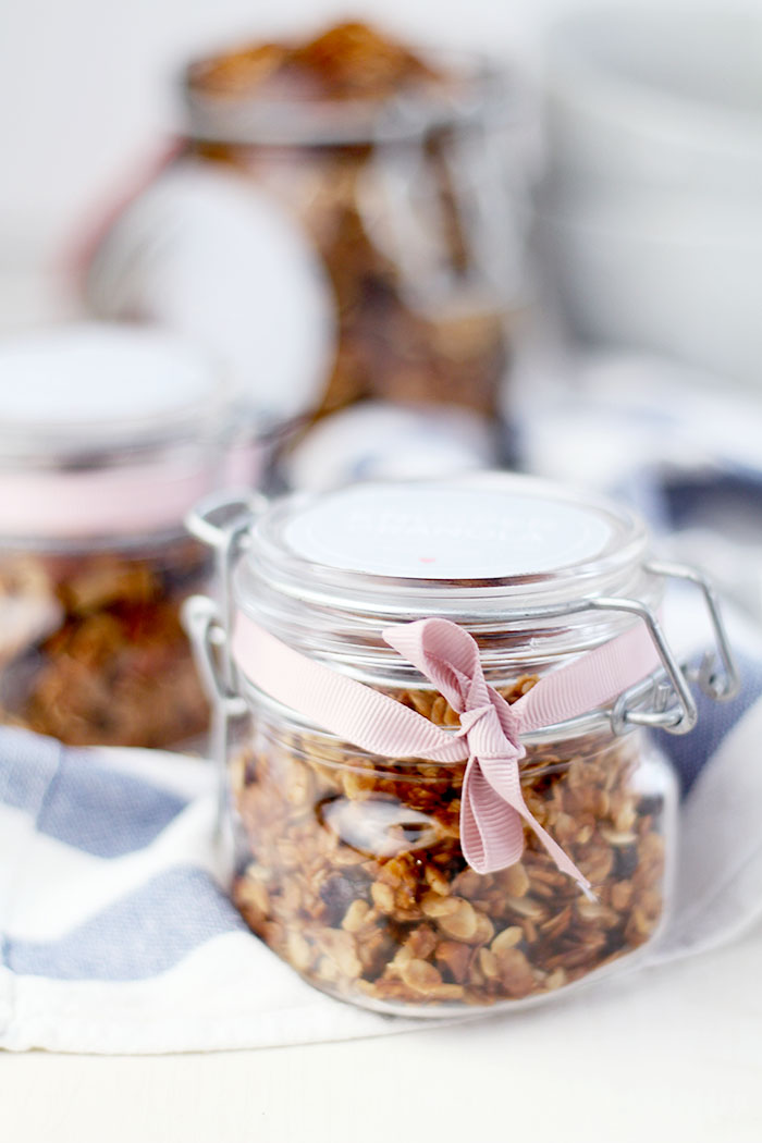 Geschenke aus der Küche - Knuspermüsli mit Kokos und Zimt