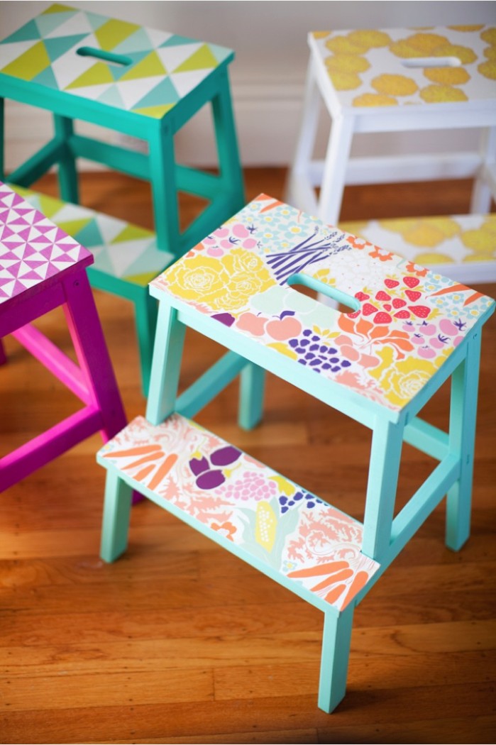 ikeahack6_DIY-wallpaper-stools