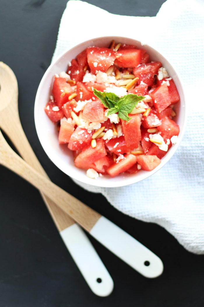Wassermelonensalat mit Feta und Pinienkernen