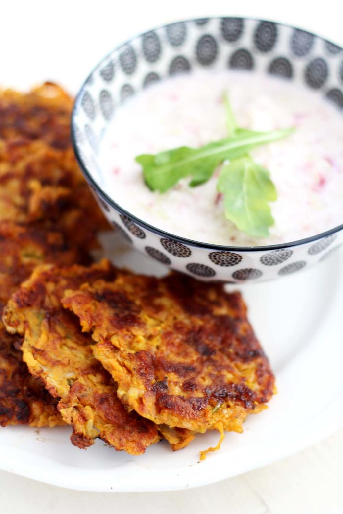 Süßkartoffel Rösti mit Gurken-Dip