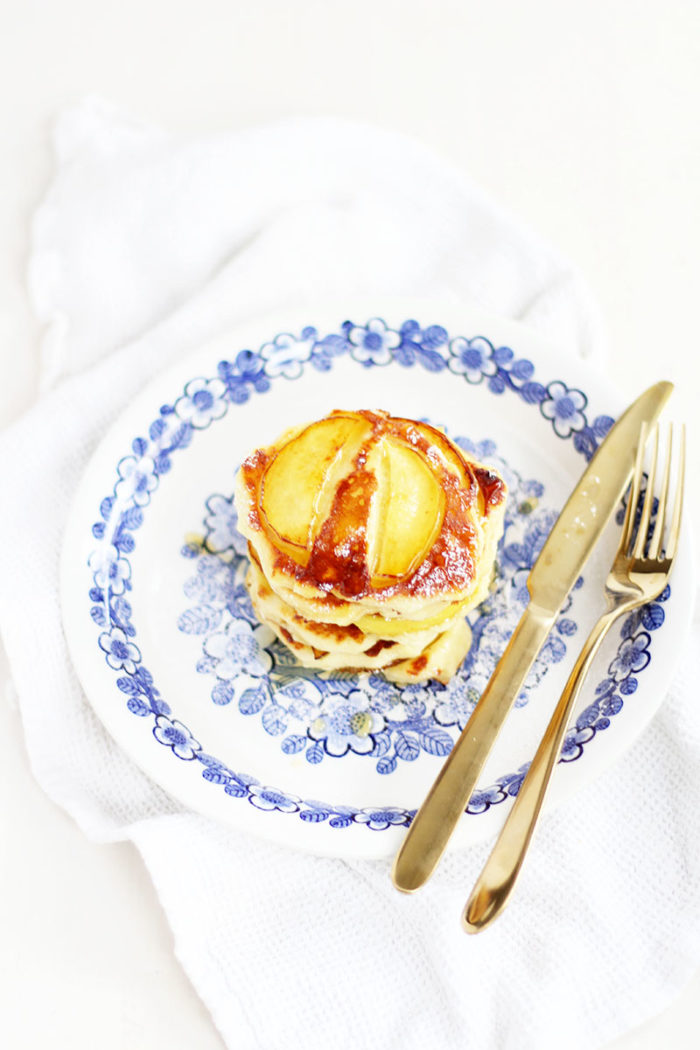 Pfannkuchen mit Hüttenkäse und Äpfeln - provinzkindchen