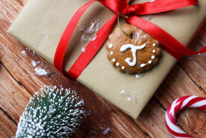 DIY: Essbare Geschenkanhänger aus Lebkuchen selber machen